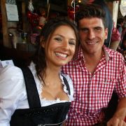 Mario Gomez mit seiner Freundin Silvia: «Mehmet Scholl nahm mich beim Oktoberfest zur Seite.» Mario Gomez mit seiner Freundin Silvia: «Mehmet Scholl nahm mich beim Oktoberfest zur Seite.»