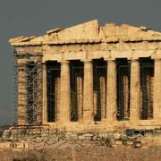 Marode wie die Akropolis: Um seine Neuverschuldung einzudämmen, könnte Griechenland mehr Zeit bekommen. Marode wie die Akropolis: Um seine Neuverschuldung einzudämmen, könnte Griechenland mehr Zeit bekommen.