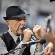 Bei seinen Songs ist Gänsehaut garantiert: Der Kanadier Leonard Cohen versteht es wie kein Zweiter, Balladen mit Tiefgang zu produzieren. Bei seinen Songs ist Gänsehaut garantiert: Der Kanadier Leonard Cohen versteht es wie kein Zweiter, Balladen mit Tiefgang zu produzieren.