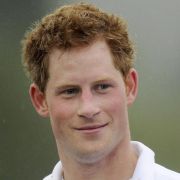 Prinz Harry sorgte durch seine Nackt-Fotos für einen Skandal - doch er kam relativ unbeschadet durch die Affäre. Prinz Harry sorgte durch seine Nackt-Fotos für einen Skandal - doch er kam relativ unbeschadet durch die Affäre.