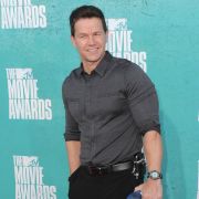 Schauspieler Mark Wahlberg (40) kann nicht bei dem erotischen Drama 50 Shades of Grey - Geheimes Verlangen mitspielen, sonst gibt es Ärger mit der Gattin. Schauspieler Mark Wahlberg (40) kann nicht bei dem erotischen Drama 50 Shades of Grey - Geheimes Verlangen mitspielen, sonst gibt es Ärger mit der Gattin.