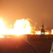 So gewaltig war der Feuerball nach der Sprengung der Fliegerbombe in München-Schwabing. So gewaltig war der Feuerball nach der Sprengung der Fliegerbombe in München-Schwabing.