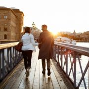 In Stockholm gibt es 57 Brücken, die 14 Inseln miteinander verbinden. In Stockholm gibt es 57 Brücken, die 14 Inseln miteinander verbinden.
