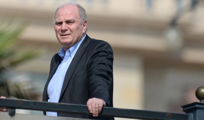 Uli Hoeneß hat über Provokationen von Mitgefangenen während seiner Haftstrafe berichtet.