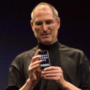 Vor einem Jahr verstarb Steve Jobs. Apple muss nun seine Stärke ohne den iGuru beweisen. Vor einem Jahr verstarb Steve Jobs. Apple muss nun seine Stärke ohne den iGuru beweisen.