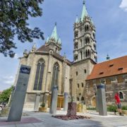Wer im Weinanbaugebiet Saale-Unstrut unterwegs ist, für den lohnt sich auch ein Abstecher nach Naumburg - zum Dom. Wer im Weinanbaugebiet Saale-Unstrut unterwegs ist, für den lohnt sich auch ein Abstecher nach Naumburg - zum Dom.