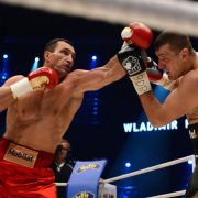 Wladimir Klitschko (links) war dem polnischen Herausforderer Mariusz Wach klar überlegen. Wladimir Klitschko (links) war dem polnischen Herausforderer Mariusz Wach klar überlegen.