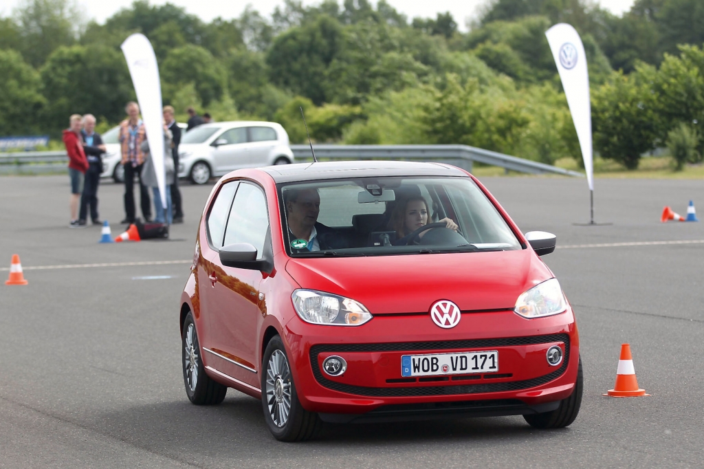 Schnelle Autos G Nstige Versicherung endlich f 252 hrerschein so starten fahranf 228 nger g 252 nstig und Schnelle Autos G Nstige Versicherung endlich f 252 hrerschein so starten fahranf 228 nger g 252 nstig und