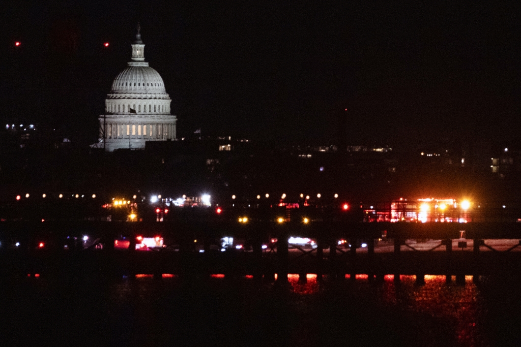 Flugzeugabsturz In Washington Video Zeigt Kollision Verwechselte Der