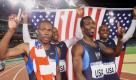 Auch Sportler sind nicht gefeit: Leichtathlet Antonio Pettigrew (links) triumphierte bei den Weltmeisterschaften 1991 in Tokio im 400-Meter-Lauf, gewann mit der US-Staffel Silber und wurde fast zehn Jahre später in Sydney sogar Olympiasieger. Weil er gestand, mit Hilfe seines Trainers gedopt zu haben, musste er unter anderem seine Olympiamedaille zurückgeben. 2010 fand man Pettigrew tot in seinem Auto, er hatte sich mit Schlaftabletten umgebracht. Foto: ddp images