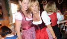 Elena Uhlig und Ulrike Kriener Foto: dapd