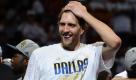 Basketball-Superstar ohne Allüren: Dirk Nowitzki. Der gebürtige Würzburger hat als erster deutscher Basketballer den Meistertitel in der nordamerikanischen Profiliga NBA geholt. Foto: dpa