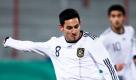 Bundestrainer Joachim Löw hat überraschend den Neu-Dortmunder Ilkay Gündogan für das Testspiel gegen Brasilien am 10. August in Stuttgart nominiert. Das deutsche Trikot trug der  20-Jährige bereits, allerdings nur das der U-21 (siehe Foto). Löw verzichtete auf die Real-Madrid-Profis Mesut Özil und Sami Khedira, die wegen der Vorbereitung mit Real noch geschont werden. Foto: dpa