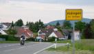Die drei Kinder waren verwahrlost vorgefunden worden. Foto: Tobias Kleinschmidt Foto: dpa
