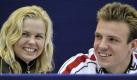 Bei den deutschen Rekord-Schwimmern Britta Steffen und Paul Biedermann hat es im März 2010 gefunkt. Foto: dpa
