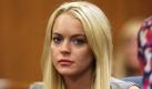 Ach, Lindsay. Schauspielerin Lindsay Lohan hat an Skandalen und Fehltritten im Jahr 2010 mal fast gar nichts ausgelassen. Nach einem Verstoß gegen ihre Bewährungsauflagen wegen Alkoholmissbrauchs musste LiLo den Gang in den Knast antreten. Allerdings durfte sie ihn nach zwei Wochen wieder verlassen. Seitdem ist sie in der berühmten Entziehungsanstalt Betty Ford zu Gast. Das hält sie aber nicht davon ab, für einen neuen Skandal zu sorgen. Angeblich soll sie eine Mitarbeiterin der Klinik angegriffen haben. Foto: dpa