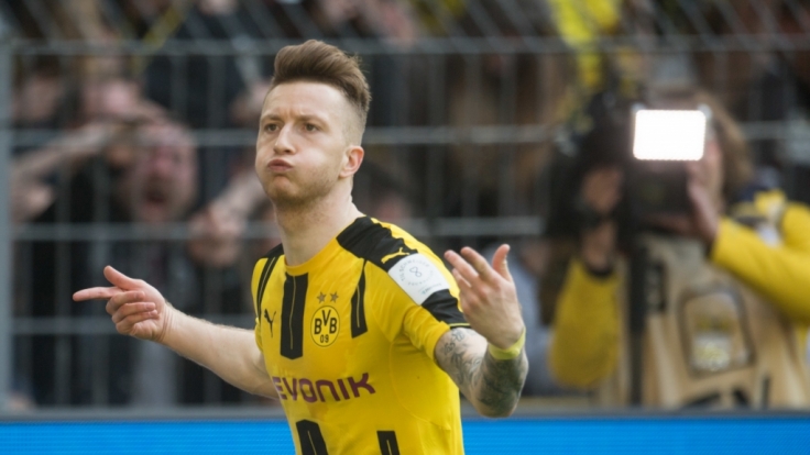 Marco Reus und seine Mannschaft Borussia Dortmund treffen an diesem Samstag auf den FC Augsburg.