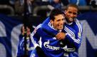 Platz 16: FC Schalke 04, Umsatz 124,5 Millionen Euro. Auf Schalke läuft es richtig rund diese Saison. Großen Anteil daran haben Kevin Kuranyi (vorne) und Jefferson Farfan. Trotz kolportierter Schulden sind die Knappen bei den Umsätzen international konkurrenzfähig. Foto: dpa