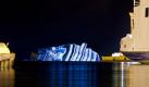 Das havarierte Kreuzfahrtschiff «Costa Concordia» liegt vor der Insel Giglio. Die Suche nach Vermissten wird fortgesetzt. Foto: Massimo Percossi Foto: dpa