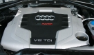 Wer die Dynamik wirklich spüren will, ist mit dem Sechszylinder-Selbstzünder Abt Power S Q5 3.0 TDI, der nach der Leistungskur eindrucksvolle 310 PS leistet, bestens bedient. Neben den 70 PS mehr gibt es durch den vergrößerten Turbolader auch einen Drehmomentzuwachs von 500 auf 600 Nm, die ab 2200 Touren zur Verfügung stehen. Foto: press-inform