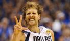 Drei Zähler fehlten Dirk Nowitzki und den Dallas Mavericks am Ende des dritten Finalspiels zum Sieg. Der Superstar vergab den entscheidenden Ball 4 Sekunden vor Schluss. Foto: dpa