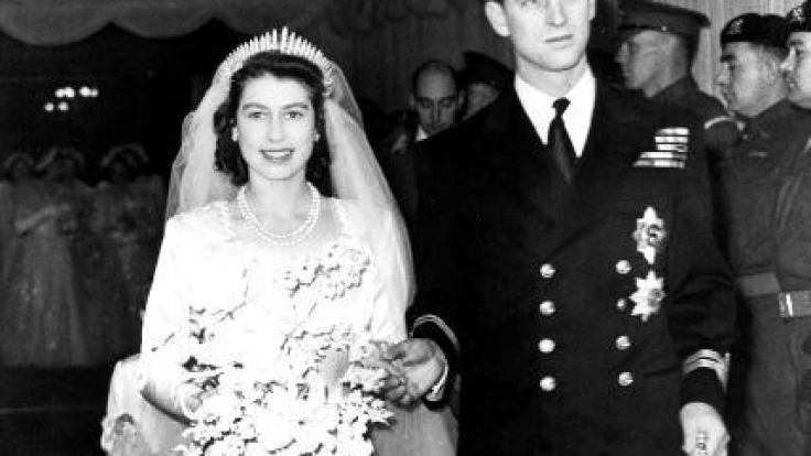 Die spätere Königin Elizabeth II. und Prin Philip gaben sich am 20. November 1947 das Ja-Wort.