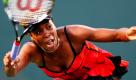 Die US-Amerikanerin Venus Williams spielt mit höchster Konzentration einen Ball zurück an ihre slowakische Gegenspielerin Daniela Hantuchova. Das Spiel fand im Rahmen des Sony Ericsson Open Tennis Tournament in Key Biscayne, Florida statt. Venus Williams gewann mit 1:6, 7:5 und 6:4. Foto: ap