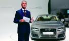 Stell das Auto hin und lass es für sich sprechen, präsentiert Audi-Chef Rupert Stadler zufrieden das neue Aushängeschild der Marke. Diesen Wagen muss man keinem erklären. Foto: pi