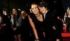 Jungschauspielerin Miley Cyrus posiert zusammen mit ihrem Kollegen Bobby Coleman bei der Premiere ihres neuen Films The Last Song in Los Angeles auf dem roten Teppich. Foto: ap