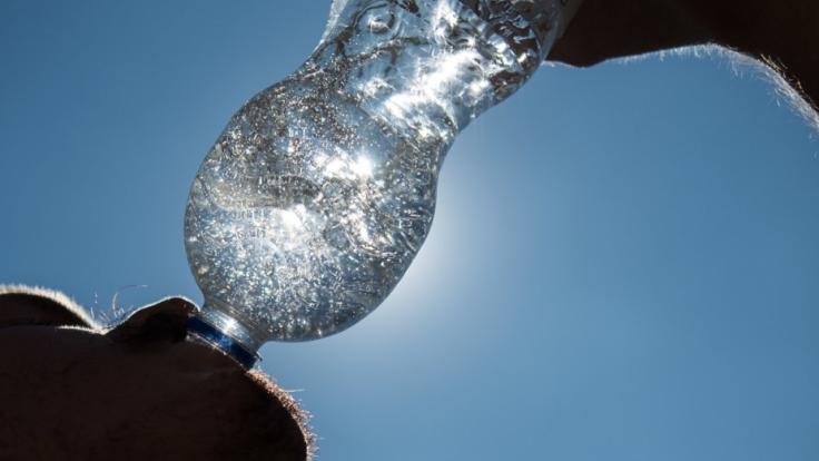 Zu viel Wasser trinken kann tödlich enden!