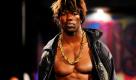 Auf dem Catwalk: Der Football-Spieler Terrel Owens präsentiert Mode bei der A*MUSE Fashion Show in New York City. Foto: ap