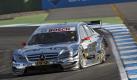 Der Engländer Jamie Green siegte beim DTM Saisonfinale auf dem Hockenheimring. Er verhalf Mercedes am Ende einer durchwachsenen DTM-Saison zu einem seltenen Glanzlicht. Hinter Green zeigte der neue Champion Martin Tomczyk als Zweiter erneut eine starke Vorstellung, und in Miguel Molina (Spanien) belegte ein weiterer Audi-Pilot Platz drei. Foto: dpa