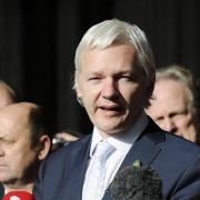 Urteil: Assange darf ausgeliefert werden (Foto)