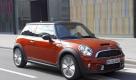 Im Herbst gibt's sowohl den Mini als auch Cabrio und Clubman in neuem Look. Das Facelift fiel allerdings recht minimalistisch aus. Foto: pi