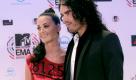 Angeblich sollen Popstar Katy Perry und Schauspieler Russell Brand vor ihrer Hochzeit keinen Sex gehabt haben.Perry, die sehr religiös aufgewachsen ist, ihr Vater ist Pfarrer, wollte damit ihre Hochzeitnacht zu etwas Besonderem machen. Allerdings galt diese Abmachung nur für die zwei Wochen vor der Hochzeit.Sonst wäre Russell Brand, der behauptet, mit über 2000 Frauen geschlafen zu haben, wohl nicht damit einverstanden gewesen. Foto: dpa