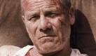 Joseph (Peter Mullan) in einer Szene des Filmes «Tyrannosaur - Eine Liebesgeschichte». Foto: dpa