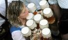 ... besonders respektable Höchstleistungen vollbringen sie dabei derzeit auf dem Oktoberfest. Foto: dpa