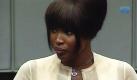 Naomi Campbell macht in einem niederländischen Gericht Aussagen als Zeugin in einer Verhandlung um die Kriegsverbrechen des ehemaligen liberianischen Regierenden Charles Taylor. Campbell wird über eine Auskunft der Schauspielerin Mia Farrow befragt, die behauptete, ihr 1997 nach einer Feiervon Nelson Mandela in Südafrika einen ungeschliffenen Diamanten überreicht zu haben. Dieser stammt möglicherweise von Rebellen aus Sierra Leone, die diesen gegen Waffen für den Bürgerkrieg tauschten. Foto: ap