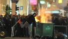Bei Zusammenstößen mit linken Studenten und gewalttätigen Jugendlichen sind in Athen mindestens 13 Polizisten verletzt worden. Foto: dpa