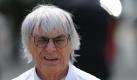 Irgendetwas passt ihm nicht: Sonst würde der Formel-1-Chef Bernie Ecclestone nicht so grimmig schauen. Foto: dpa