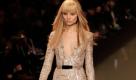 A model presents a creation by Lebanese designer Elie Saab as part of his Women's Fall-Winter, ready-to-wear 2013 fashion collection, during the Paris Fashion week, Wednesday, March 7, 2012. (ddp images/AP Photo/Michel Euler)
 Foto: dapd