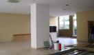 Anhand von Fotos macht sich der Feng-Shui-Experte ein Bild des zu gestaltenden Raumes. Foto: Feng Shui Center Leipzig
