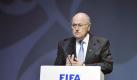 FIFA-Präsident Joseph Blatter mag das Elfmeterschießen nicht. Foto: Laszlo Beliczay Foto: dpa