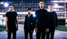 Als die Editors sich 2003 gründeten, war Musik-England in heller Aufruhr: Franz Ferdinand hatten gerade überrascht und überall im Land waren Scouts mit dem Auftrag unterwegs, junge, aufregende Gitarrenbands zu finden. Auch Tom Smith, Chris Urbanowicz, Russell Leetch und Ed Lay in Birmingham bekamen Angebote. Foto: Editors