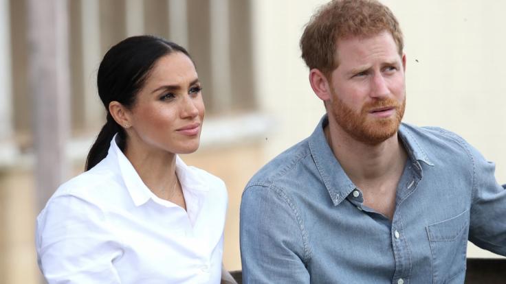 Meghan Markle und ihr Ehemann Prinz Harry müssen sich einige Kritik an ihrem Engagement für den Klimaschutz gefallen lassen.