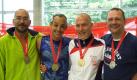 Sieger und sieger der Herzen: (v.l) Manuel Bello wurde Dritter, Paul Palomares Erster und Johannes Andrees Zweiter in der Kategorie Solo-Synchronschwimmen Altersklasse 40 bis 49 Jahre. Christian Bordeleau (2. v. r.) trat als einziger in der Klasse 50 bis 59 an und gewann - überraschenderweise. Foto: news.de