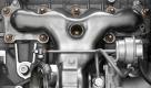 Wie es sich für einen zünftigen Sportkombi gehört, hat Volvo entsprechend leistungsstarke Motoren im Programm: Wie beim S60 sind fünf Benziner und drei Diesel zu haben. Zu den bereits erhältlichen Triebwerken gesellt sich im Laufe des Jahres noch ein 2,0-Liter-GTDI-Benziner mit vier Zylindern mit 240 PS. Foto: pi