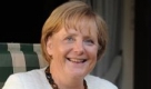 Aus Kohls Mädchen wird die mächtigste Frau Deutschlands. Im August 2009 besucht Merkel ihren MentorHelmut Kohl in dessen Haus in Ludwigshafen. Der Altkanzler und seine einstige Generalsekretärin sprechen über den Mauerfall vor 20 Jahren und wie sie in ihrem ganz unterschiedlichen Lebensumfeld die Wochen und Monate nach dem Mauerfall erlebten. Foto: dpa