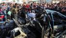 Ein durch Israels Luftwaffe zerstörtes Auto in Gaza-Stadt. Die Gewaltspirale in Nahost dreht sich wieder. Foto: Mohammed Saber Foto: dpa