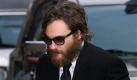 FILE - In this Feb. 11, 2009 file photo, actor Joaquin Phoenix arrives for a taping of The Late Show with David Letterman in New York.  (AP Photo/Charles Sykes, File) Foto: ap